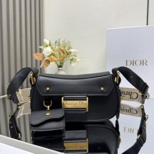 Dior-Tote-bag-with-stylish-features-Black-01A-10