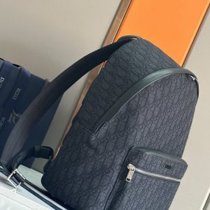 Dior-Tote-bag-with-stylish-features-Navy-01A-11