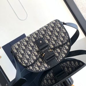 Dior-Tote-bag-with-stylish-features-Navy-01A-3