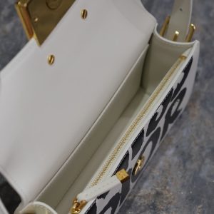 Dior-Tote-bag-with-stylish-features-White-01A-7