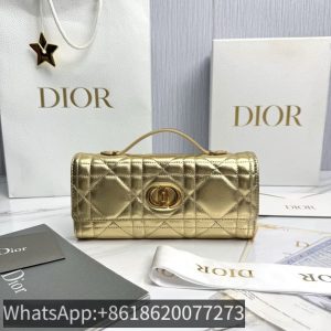 Dior-Tote-bag-with-stylish-traits-Beige-01A