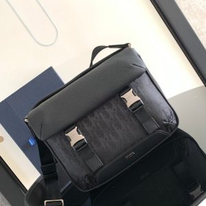 Dior-Tote-bag-with-stylish-traits-Black-01A-2