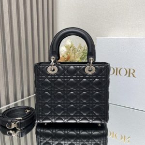 Dior-Tote-bag-with-stylish-traits-Black-01A-8