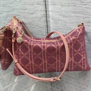Dior-Tote-bag-with-stylish-traits-Burgundy-01A