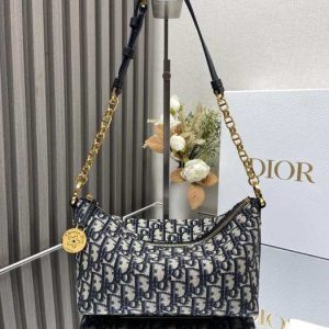 Dior-Tote-bag-with-stylish-traits-Navy-01A-3