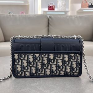 Dior-Tote-bag-with-stylish-traits-Navy-01A-6