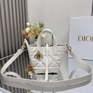 Dior-Tote-bag-with-stylish-traits-White-01A-5