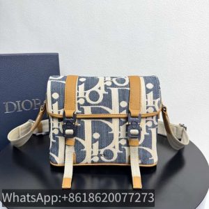 Dior-Tote-style-04-Blue-01A