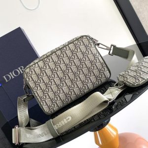 Dior-Tote-style-102-Beige-01A