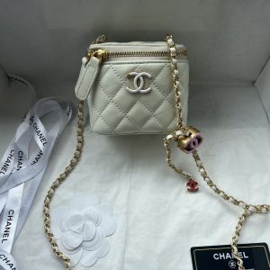 chanel_wallet_bag_with_chain