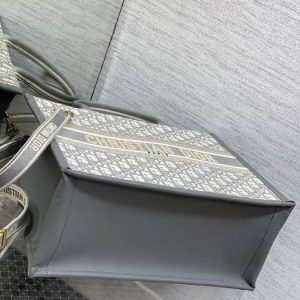 Dior-Tote-style-11-Grey-01A-2