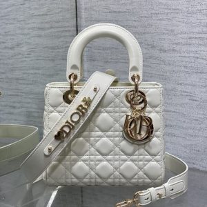 Dior-Tote-style-113-White-01A