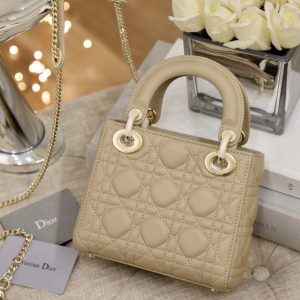 Dior-Tote-style-22-Beige-01A
