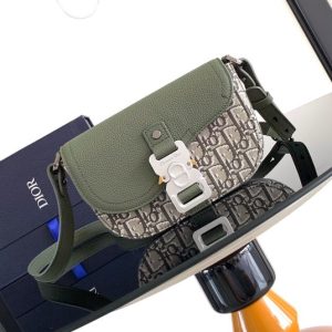 Dior-Tote-style-24-Green-01A