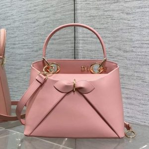Dior-Tote-style-32-Beige-01A