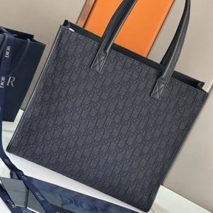 Dior-Tote-style-40-Grey-01A