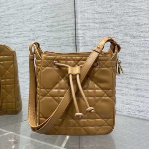 Dior-Tote-style-45-Tan-01A