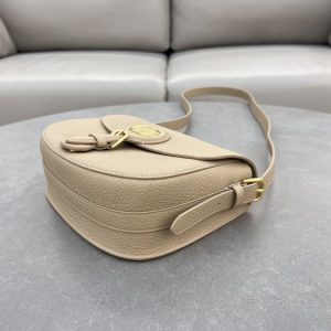 Dior-Tote-style-50-Beige-01A