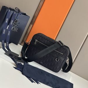 Dior-Tote-style-53-Black-01A