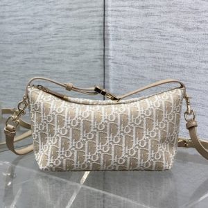 Dior-Tote-style-55-Beige-01A