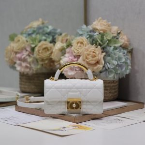 Dior-Tote-style-56-White-01A