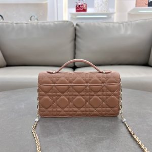 Dior-Tote-style-59-Beige-01A-3
