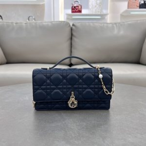 Dior-Tote-style-62-Navy-01A