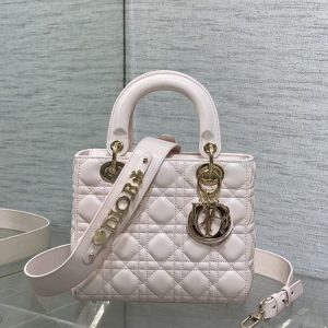 Dior-Tote-style-76-White-01A