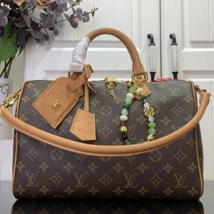 pink_tweed_chanel_bag