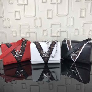 real_chanel_bag_inside