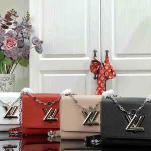 vintage_chanel_bag_black