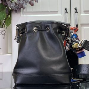 Black yupoo Top quality