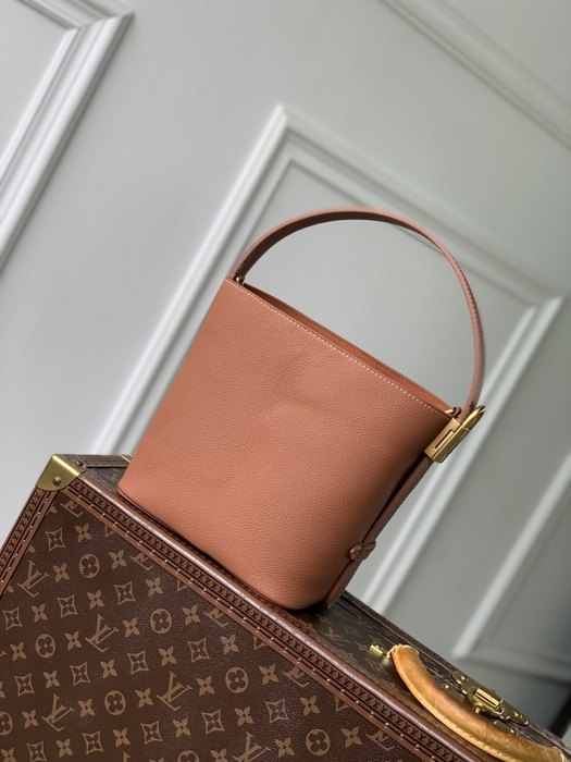 Brown yupoo Top quality