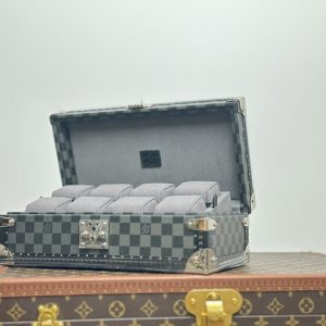 Grey yupoo Top quality