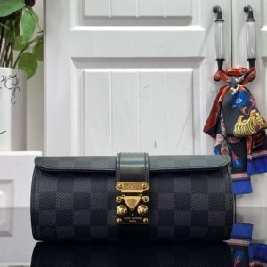 Black yupoo Top quality