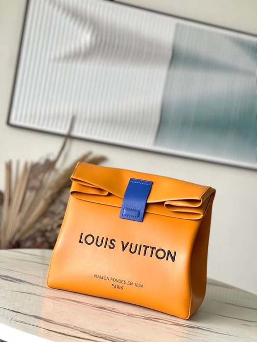 Tan yupoo Top quality