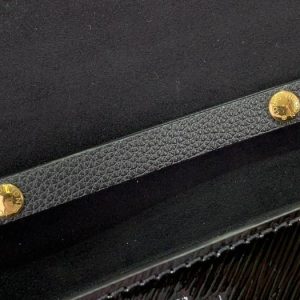 Black yupoo Top quality