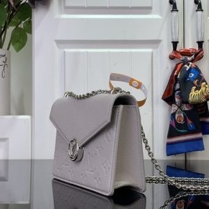 Grey yupoo Top quality