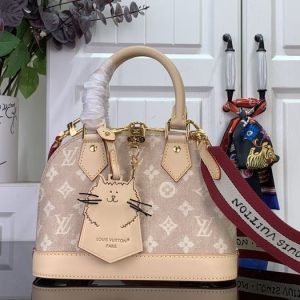 Beige yupoo Top quality