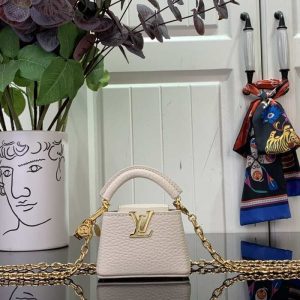 Beige yupoo Top quality