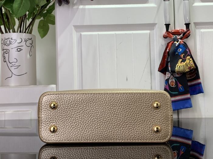 Beige yupoo Top quality