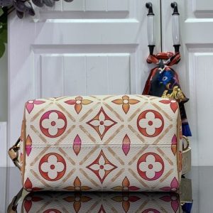 Beige yupoo Top quality