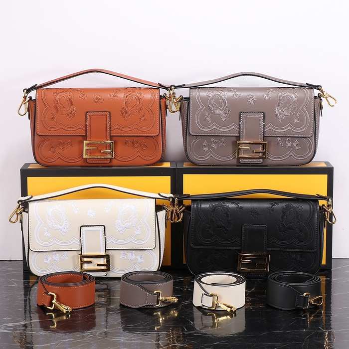 Fendi-Tote-style-80-Black-01A