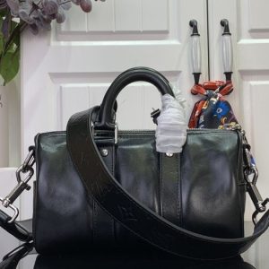 Black yupoo Top quality