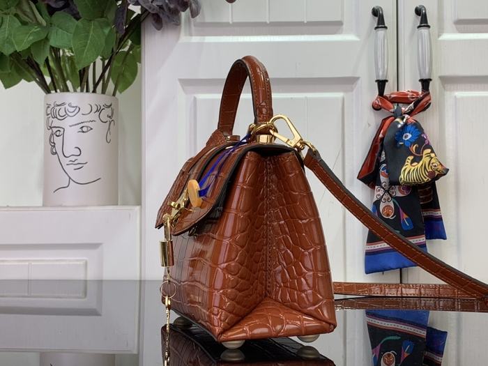 Brown yupoo Top quality