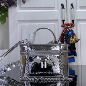 Grey yupoo Top quality