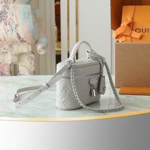 Grey yupoo Top quality