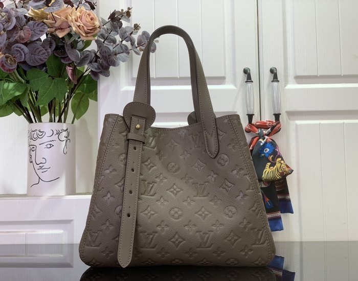 Grey yupoo Top quality