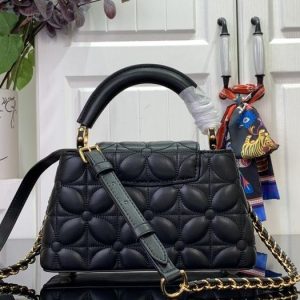 Black yupoo Top quality