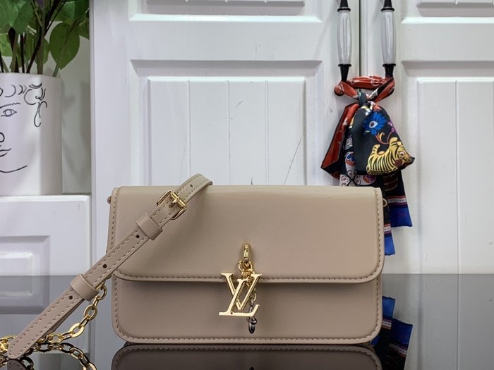 Beige yupoo Top quality